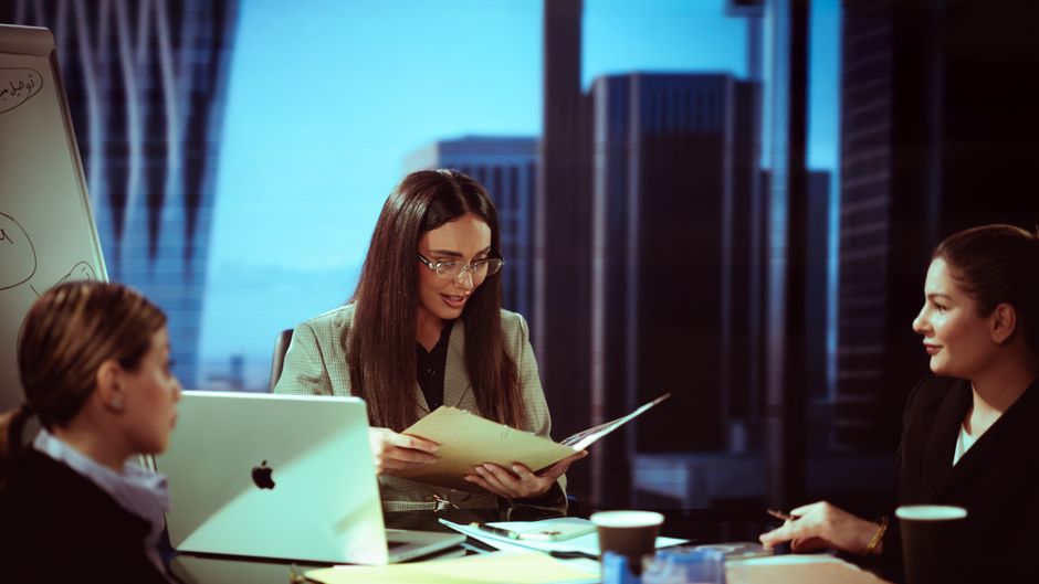 Elizabeth Jack-Rich at a high-level partnership meeting with UAE leadership and Bill Gates