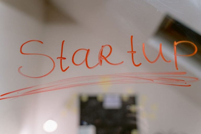 UAE startup ecosystem growth across Dubai and Abu Dhabi free zones